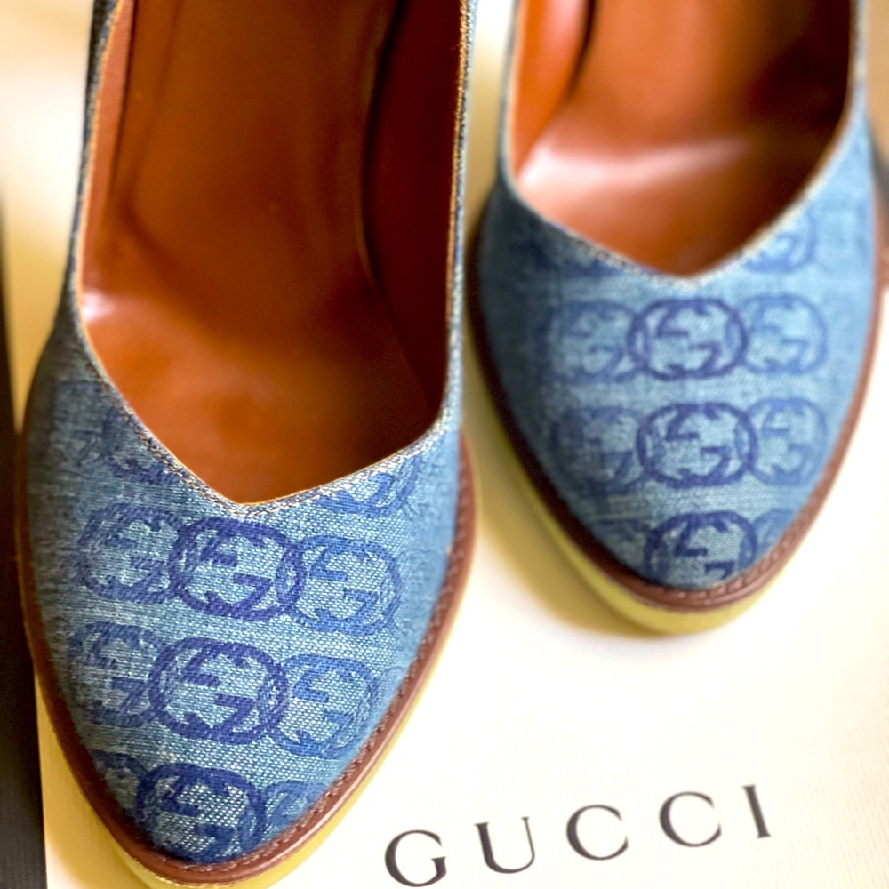 *AUTHENTIC* GUCCI gorgeous 😍 and super comfy DENIM interlocking GG pumps/heels
